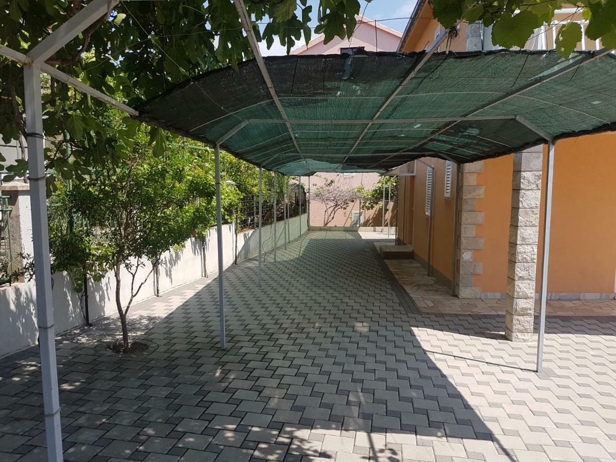 Apartments Alma Orebić Exterior foto